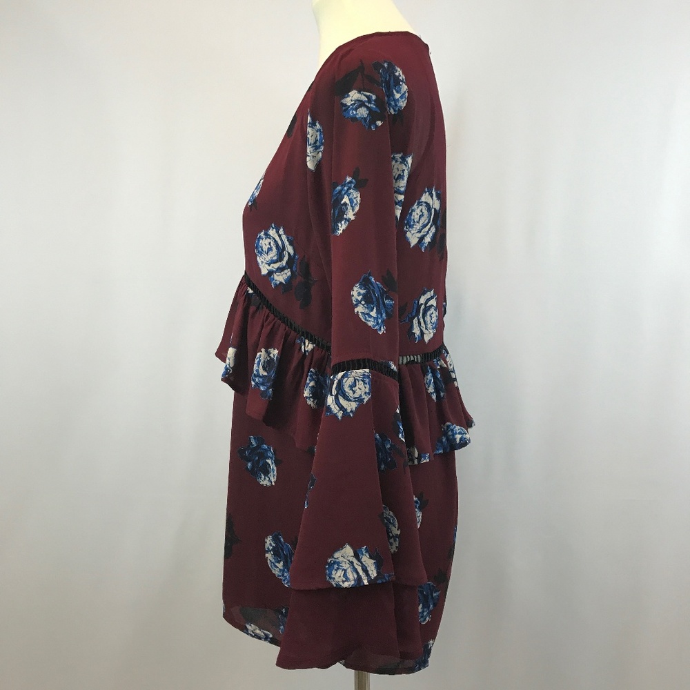NWOT Set My Heart Aflutter Romper by 4SI3NNA - Picture 5 of 8